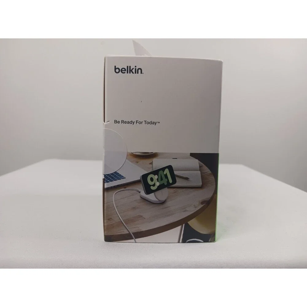 Belkin 2-in-1 MagSafe Compatible Magnetic Foldable Charger 15W Fast Charging NEW